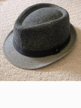 STETSON gray herringbone fedora hat, Medium.